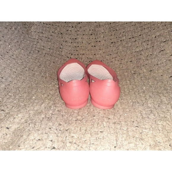 CROCS-Rio-Salmon Pink Flats-Pointed Toe-Side Cut-Outs-Sz 8-Excellent - Picture 5 of 7